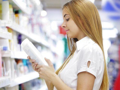 WAS IST NATRIUM-LAURYL-SULFAT UND WARUM IST ES IN MEINEM SHAMPOO ENTHALTEN?