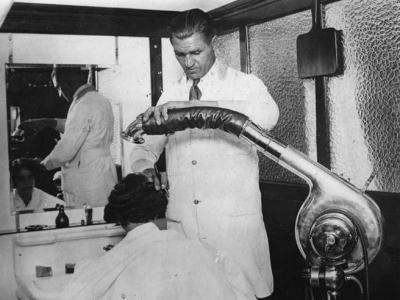 GESCHICHTE DES HAARSTYLINGS